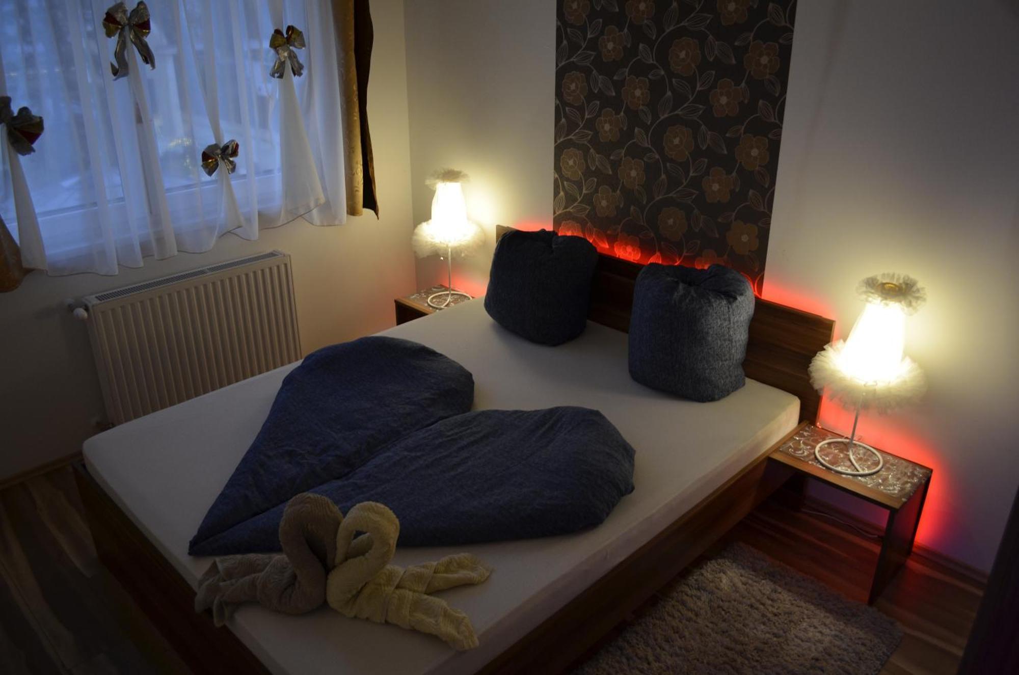 Апартаменты Balint & Timi Wellness Apartman Шиофок Номер фото